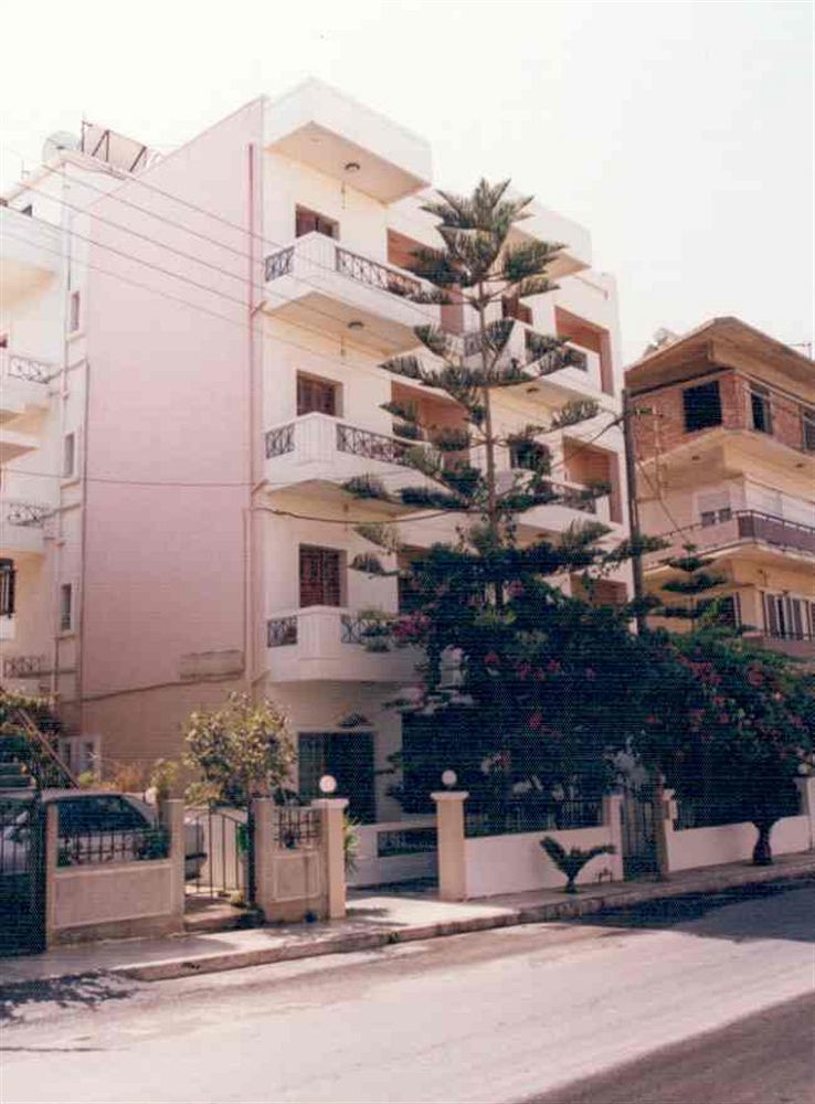 Elena Apartments 'The Family' 干尼亞 外观 照片